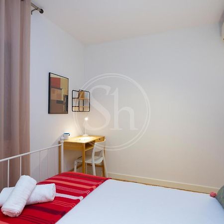 Bonito Apartamento Cerca De La Sagrada Familia Barcelona Exterior photo
