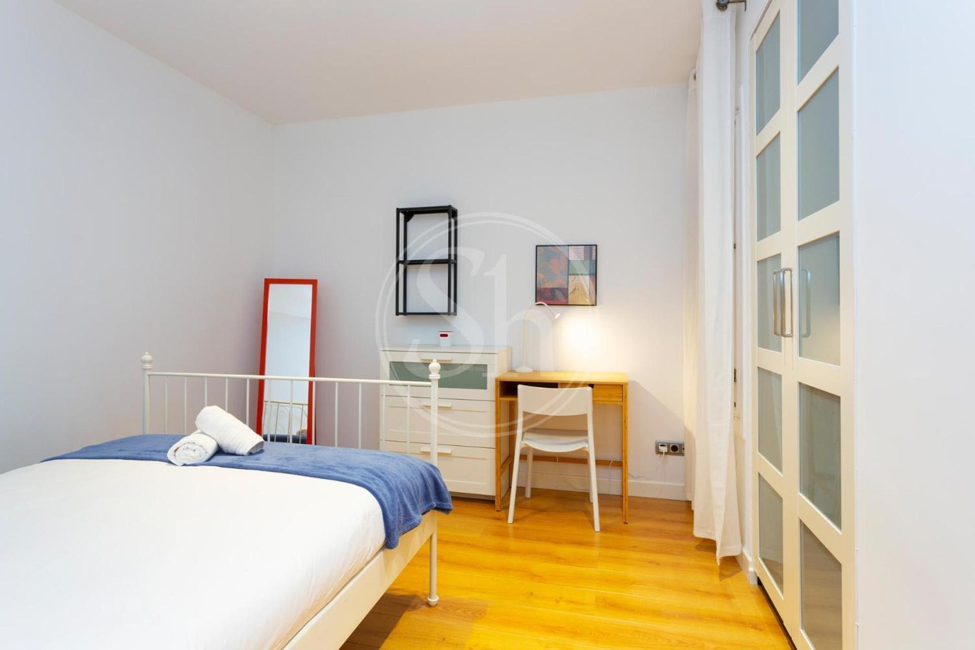 Bonito Apartamento Cerca De La Sagrada Familia Barcelona Exterior photo