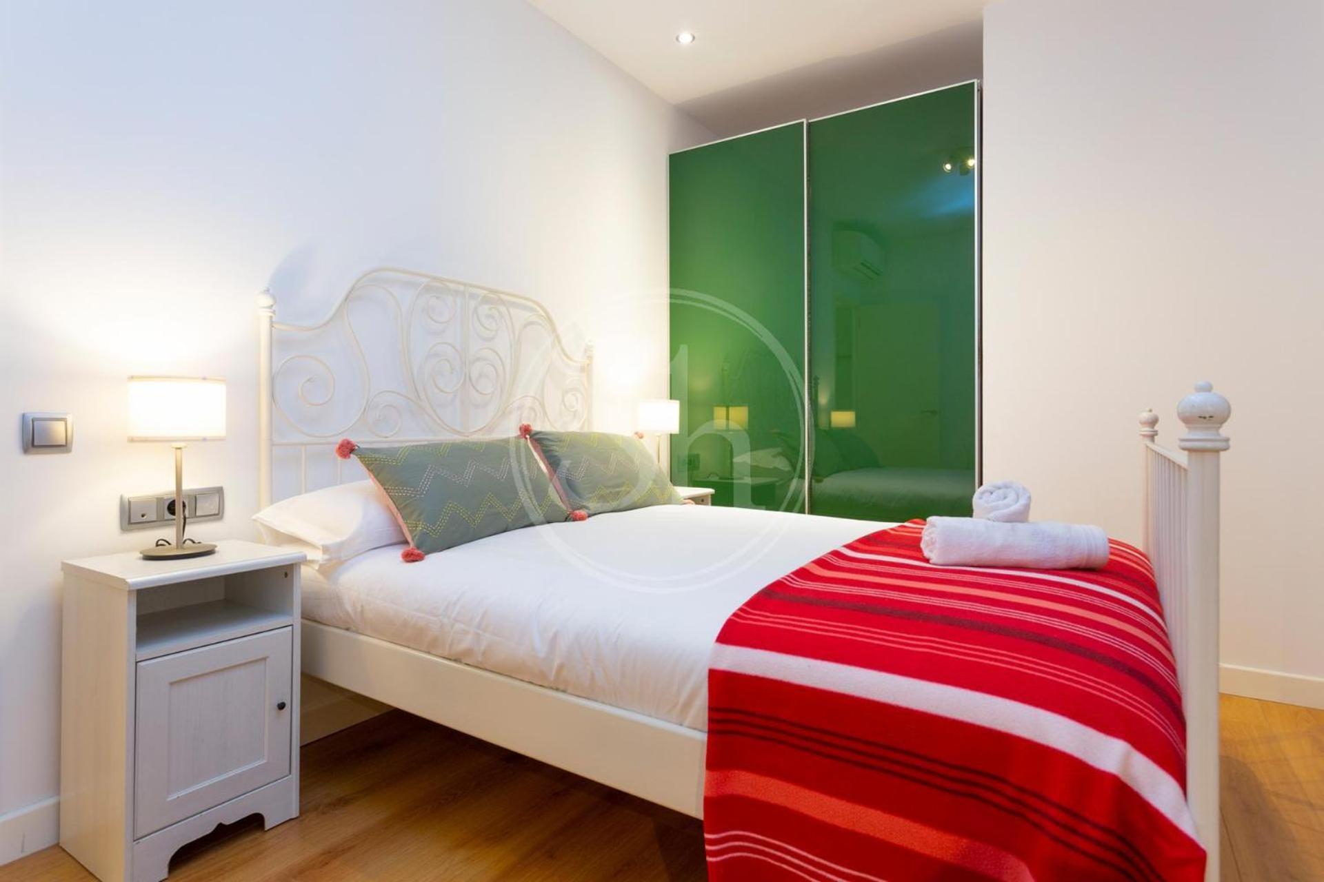 Bonito Apartamento Cerca De La Sagrada Familia Barcelona Exterior photo